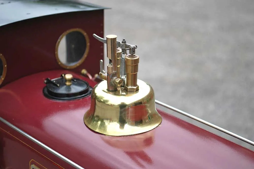 3 1/2 inch gauge Hunslet "Cackler"
