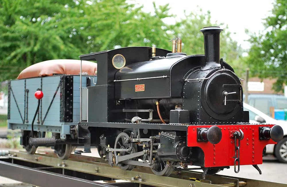 7 1/4 inch gauge "Jessie" with driving truck