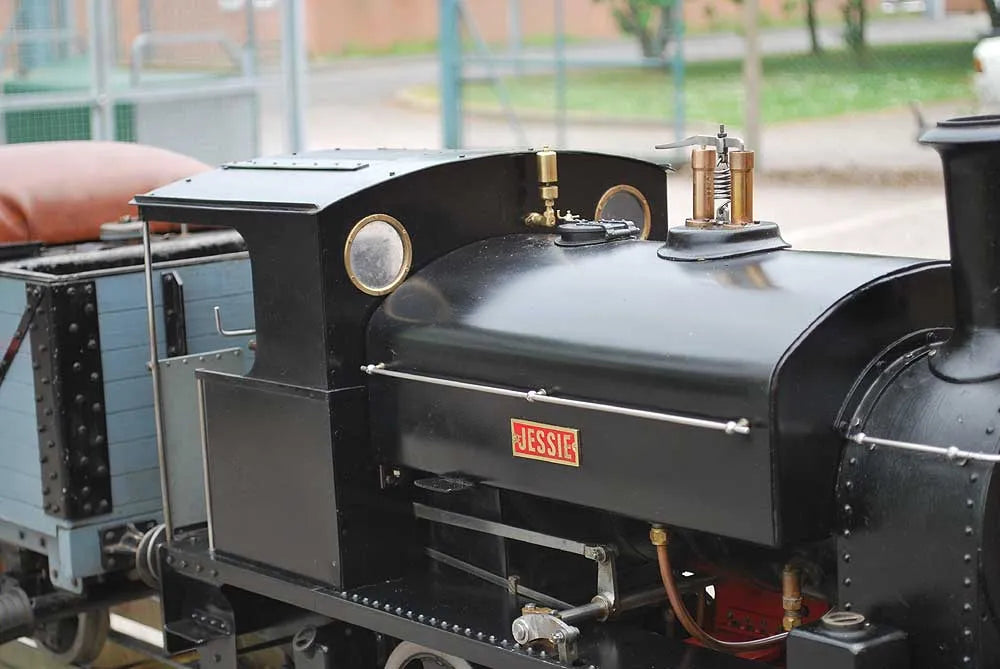 7 1/4 inch gauge "Jessie" with driving truck
