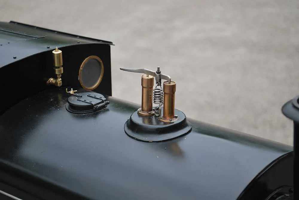 7 1/4 inch gauge "Jessie" with driving truck