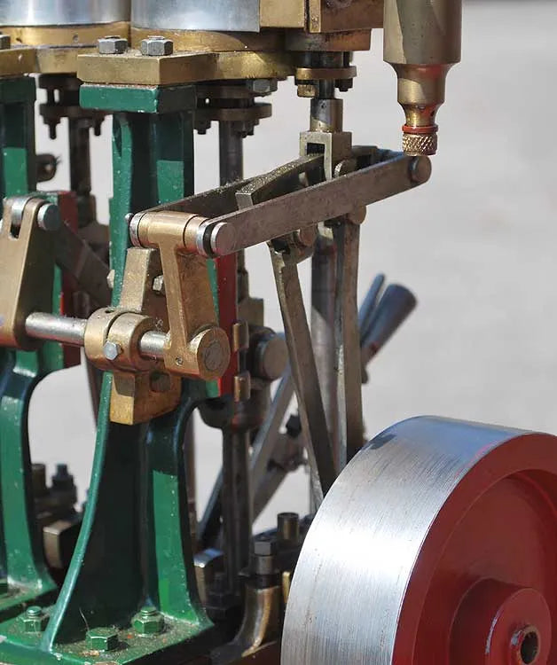 Vertical compound launch engine