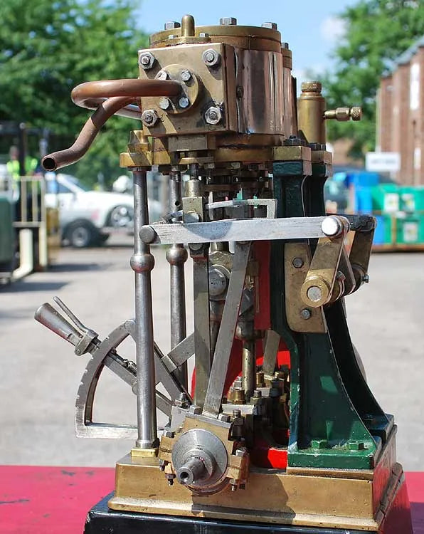 Vertical compound launch engine