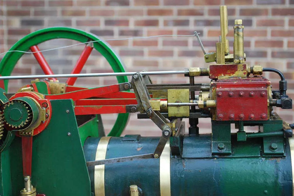 2 inch scale freelance twin cylinder traction engine