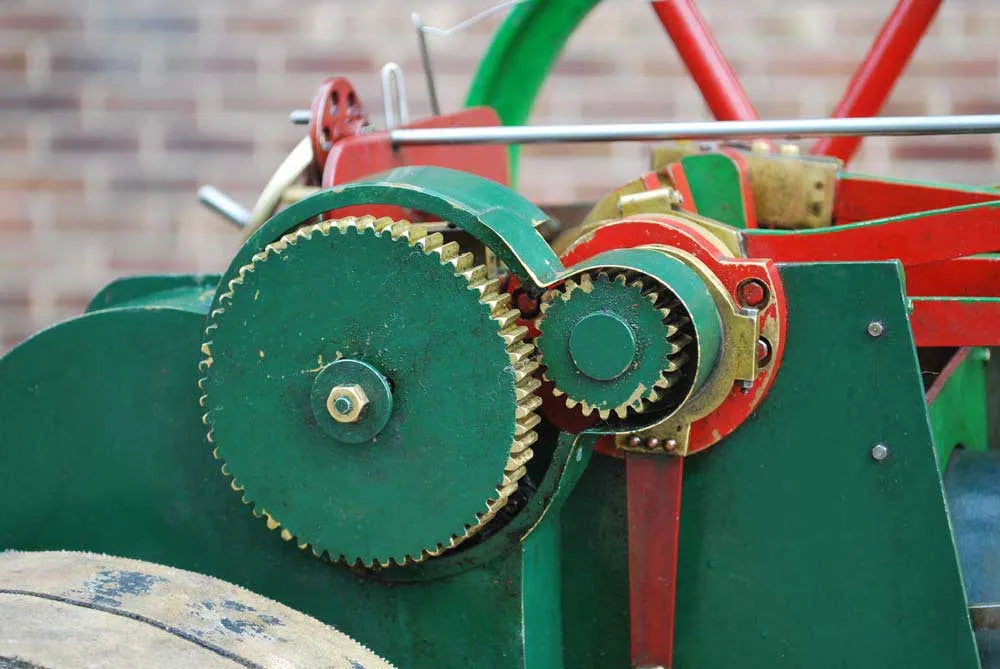 2 inch scale freelance twin cylinder traction engine