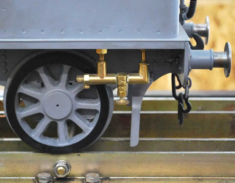 5 inch gauge Adams radial tank