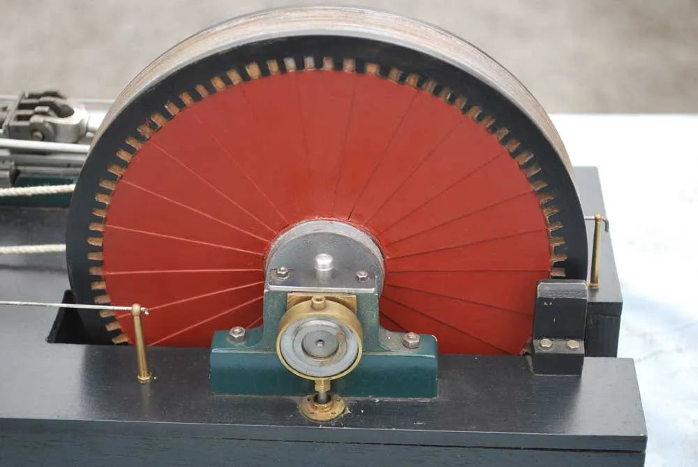 Piston valve scratchbuilt stationary engine