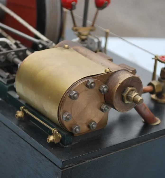 Piston valve scratchbuilt stationary engine