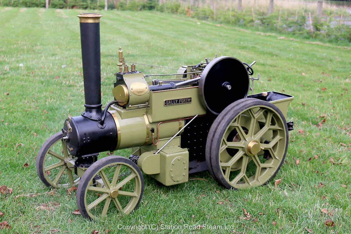 Maxitrak 3 inch scale Aveling traction engine