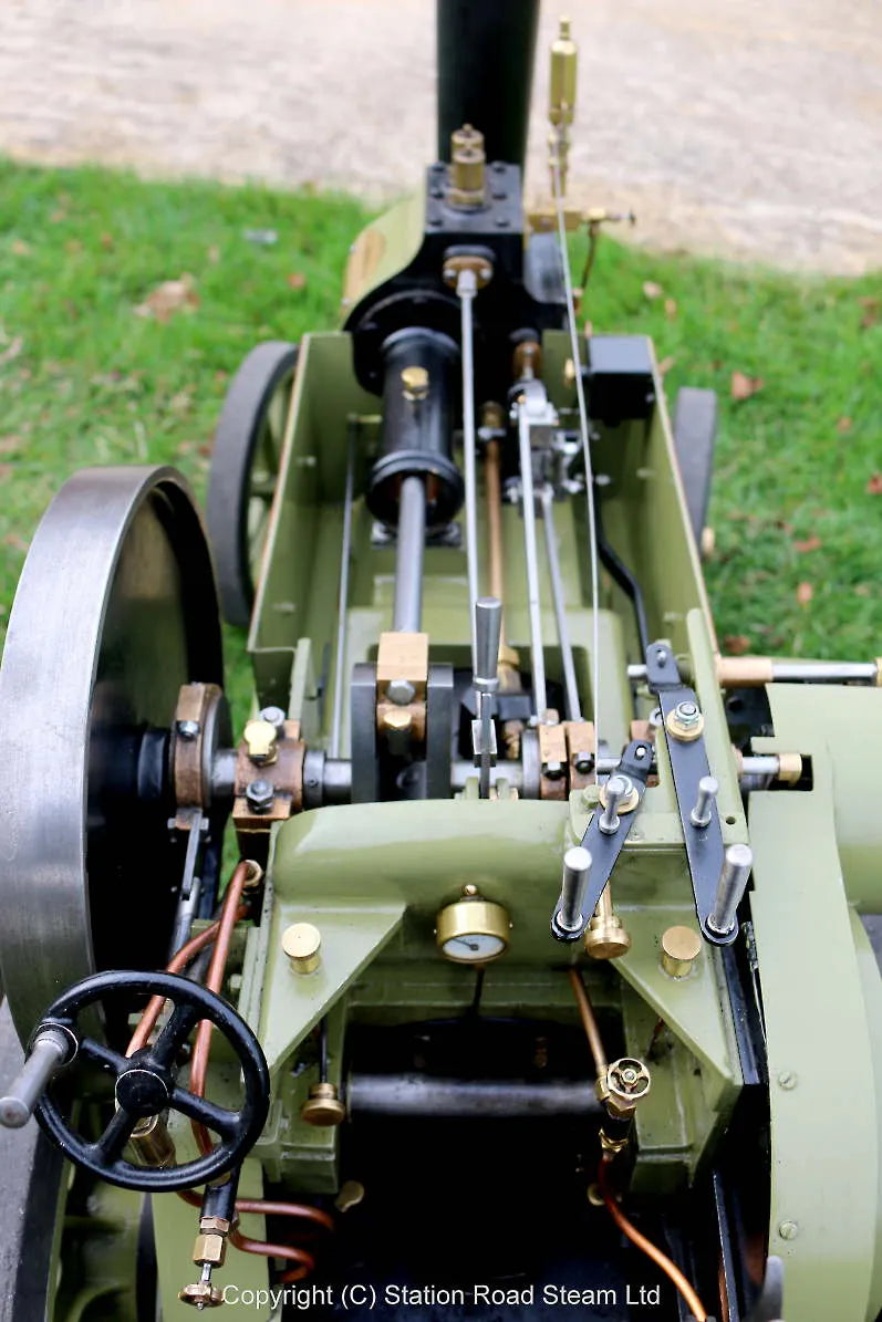 Maxitrak 3 inch scale Aveling traction engine