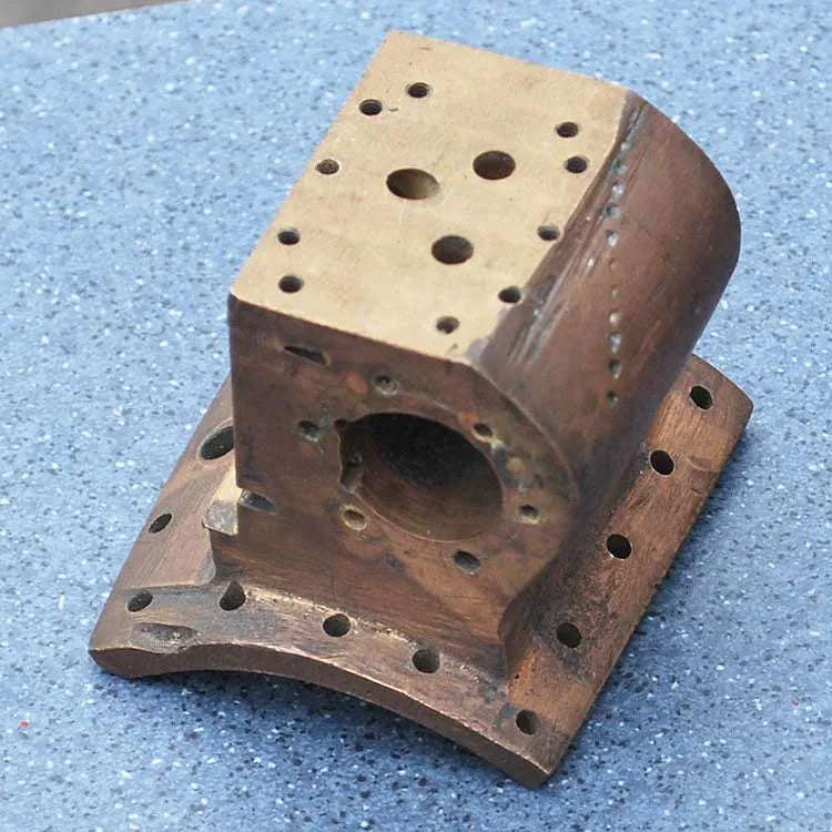 1 inch scale part-built "Minnie"