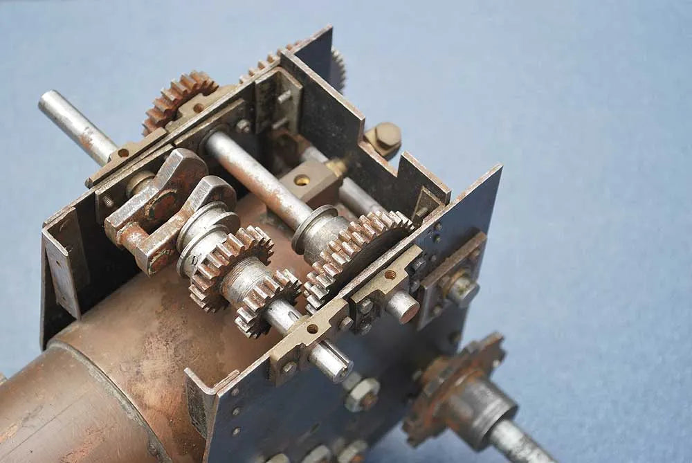 1 inch scale part-built "Minnie"