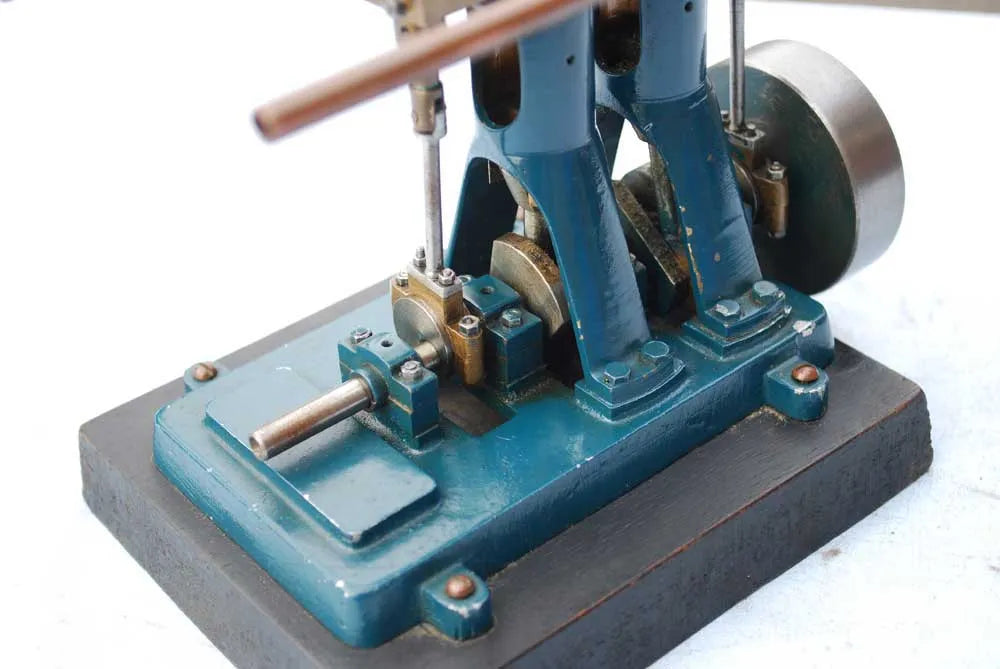 2 cylinder Westbury "Warrior" vertical engine