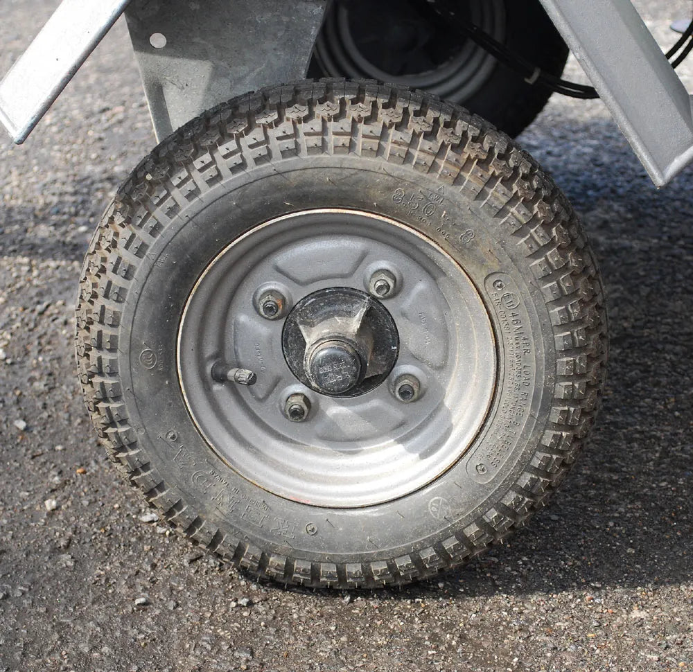 Road trailer for Ajax