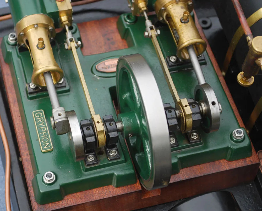 Cotswold "Gryphon" with horizontal boiler