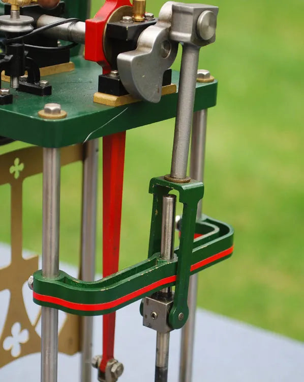 Cotswold "Ariel" vertical engine
