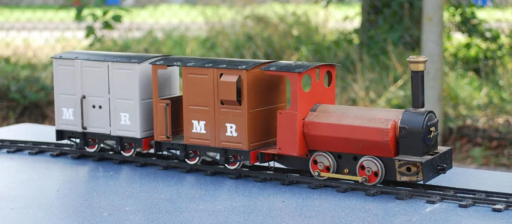 Mamod locomotive, trucks and track