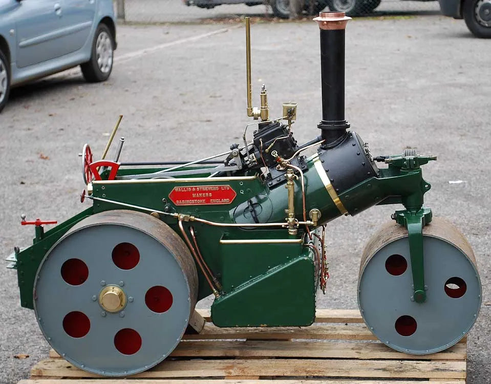 4 1/2 inch scale Simplicity roller