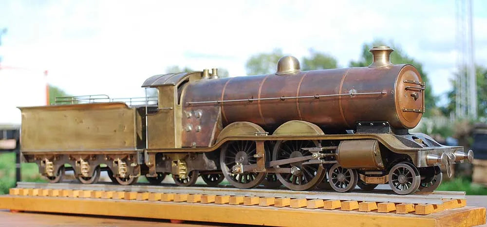 2 1/2 inch gauge "Ayesha"