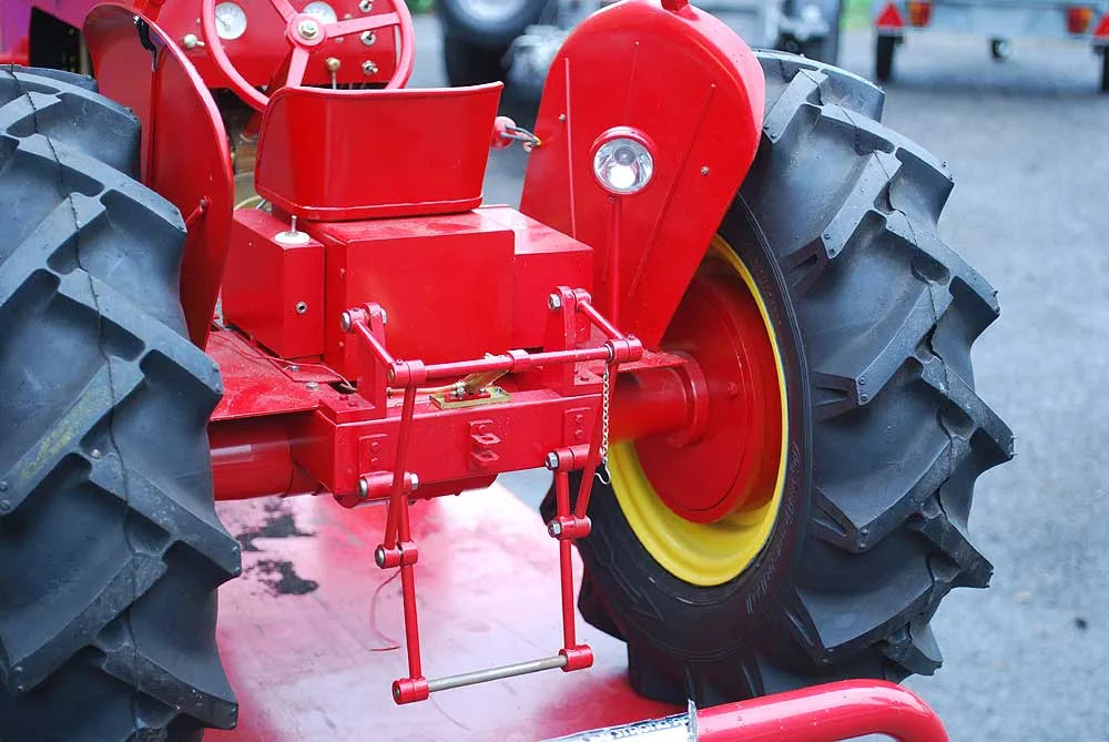 3 inch scale David Brown tractor