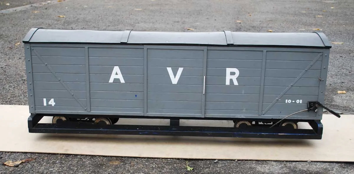 5 inch gauge guards van driving truck (grey AVR)