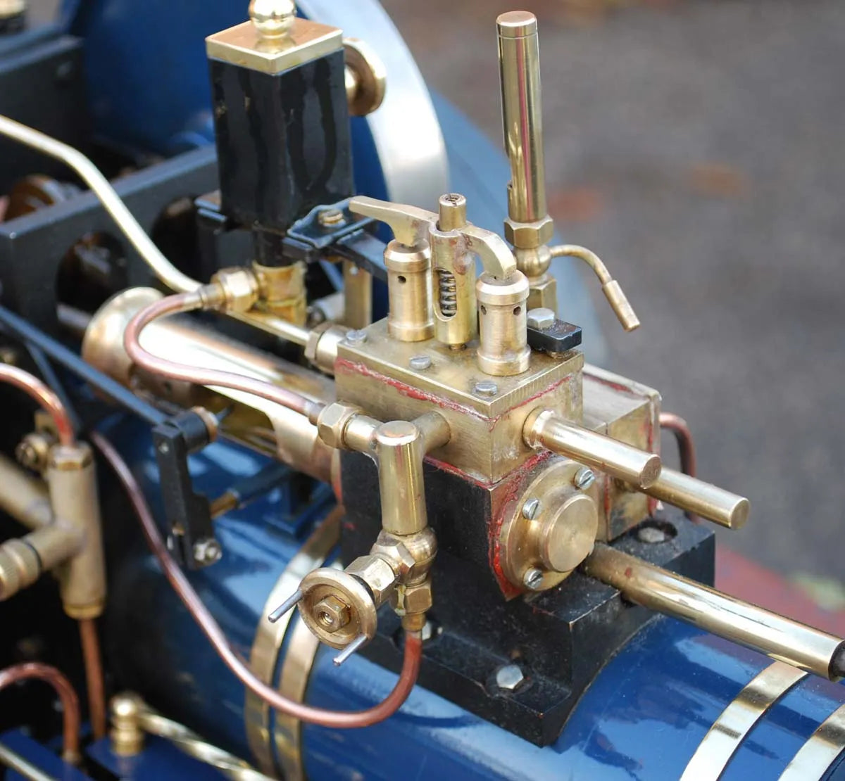 Markie spirit-fired Showmans engine with bowser