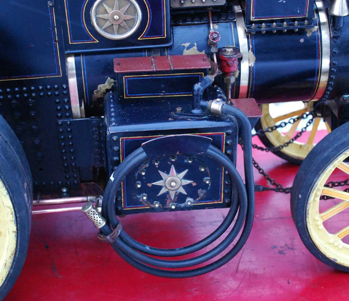 2 inch scale Burrell DCC Showmans engine