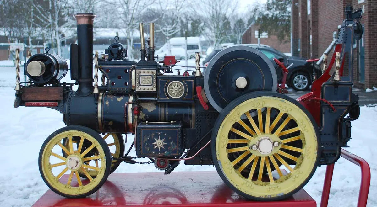 2 inch scale Burrell DCC Showmans engine