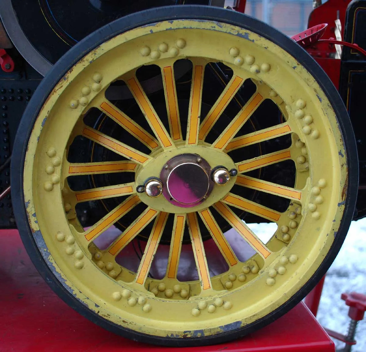 2 inch scale Burrell DCC Showmans engine