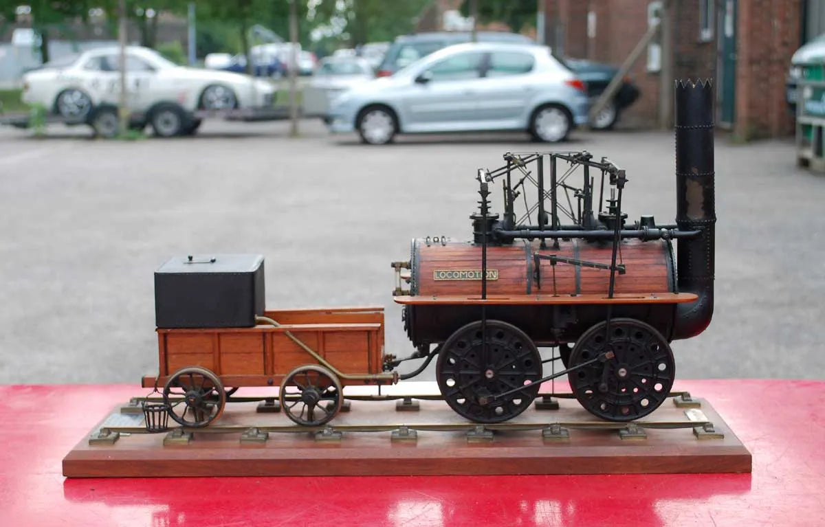 3 1/2 inch gauge Maxwell Hemmens "Locomotion"