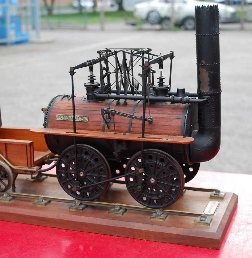 3 1/2 inch gauge Maxwell Hemmens "Locomotion"