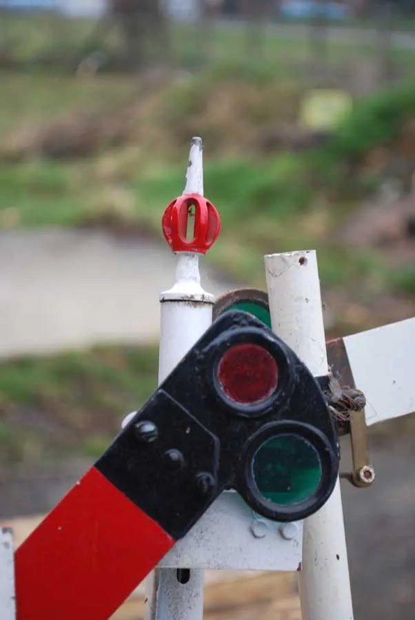 Set garden railway signals