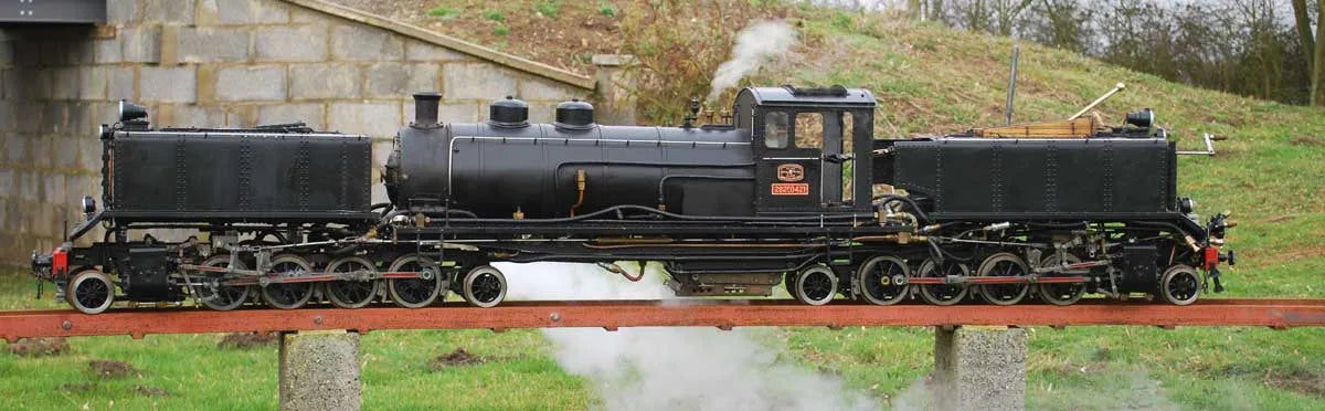 5 inch gauge 2-8-2+2-8-2 Garratt