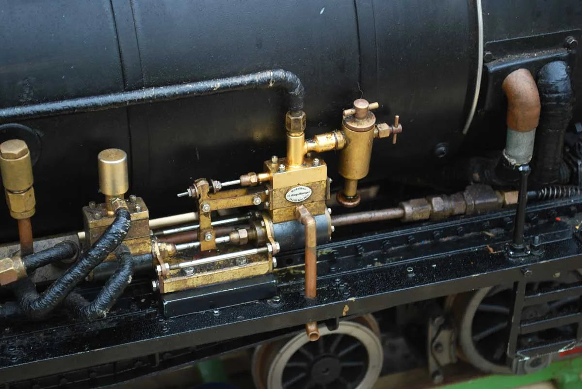 5 inch gauge 2-8-2+2-8-2 Garratt
