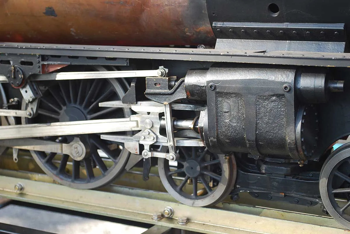 7 1/4 inch gauge part-built LMS Black 5