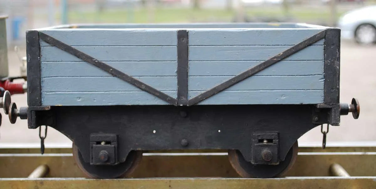 3 1/2 inch gauge slip eccentric "Tich" with wagon