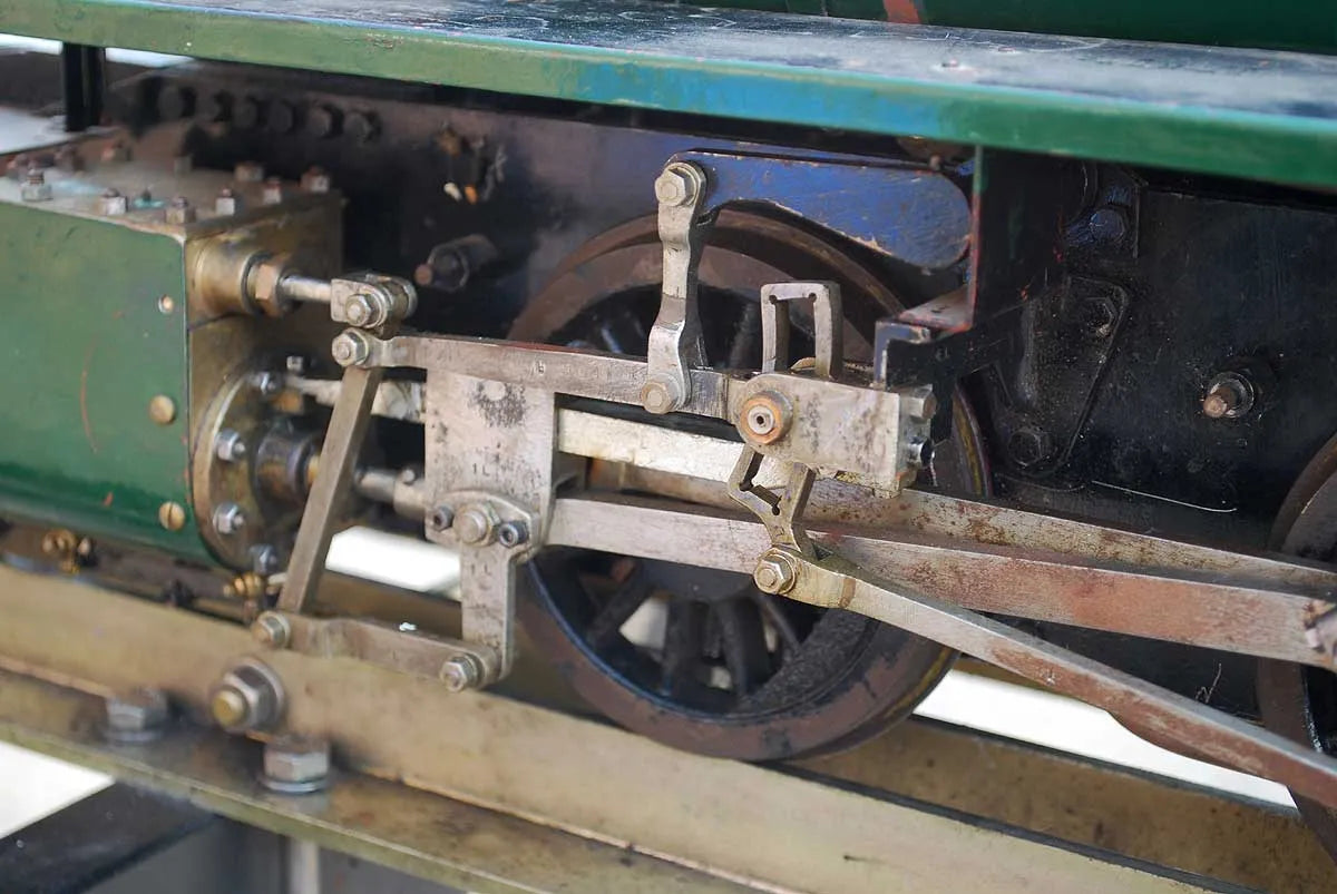 5 inch gauge Rail Motor with bogie tender