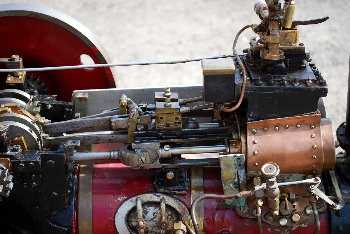 2 inch scale Fowler DCC Showmans road locomotive