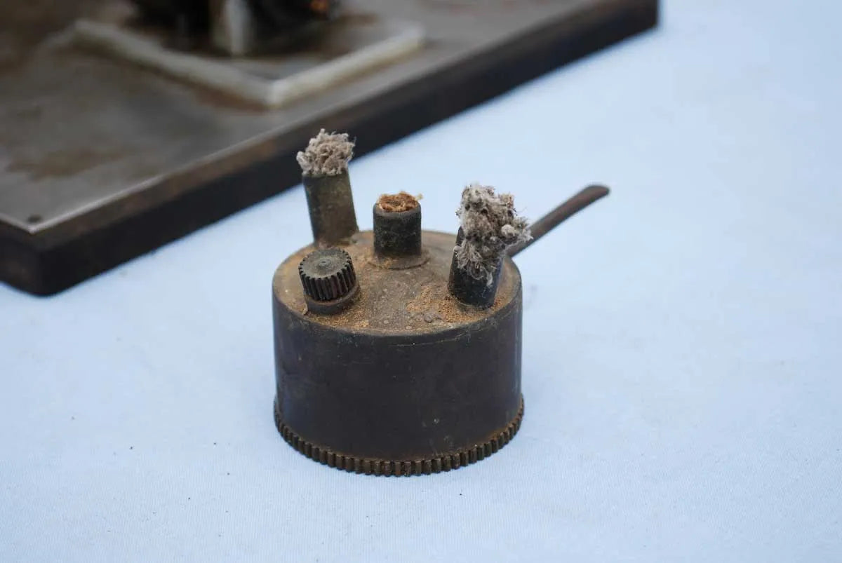 V-twin engine with horizontal boiler
