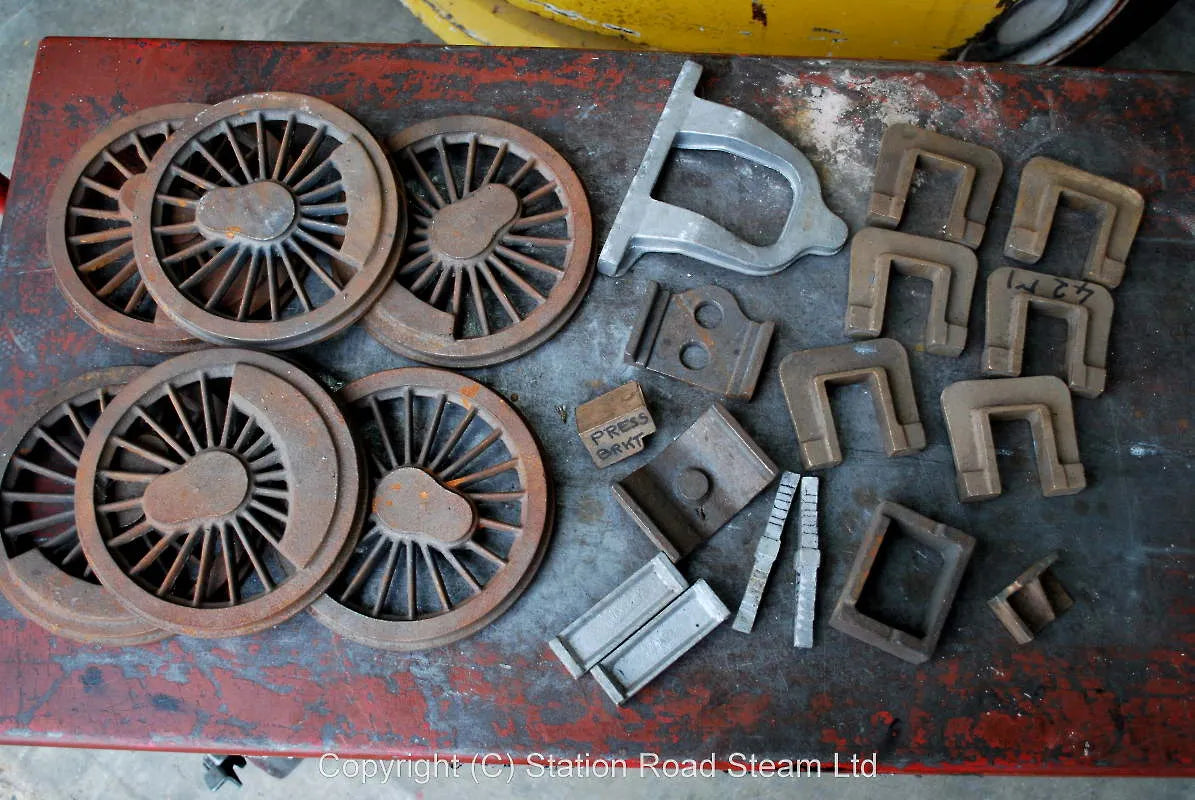 5 inch gauge Britannia wheel and hornblock castings