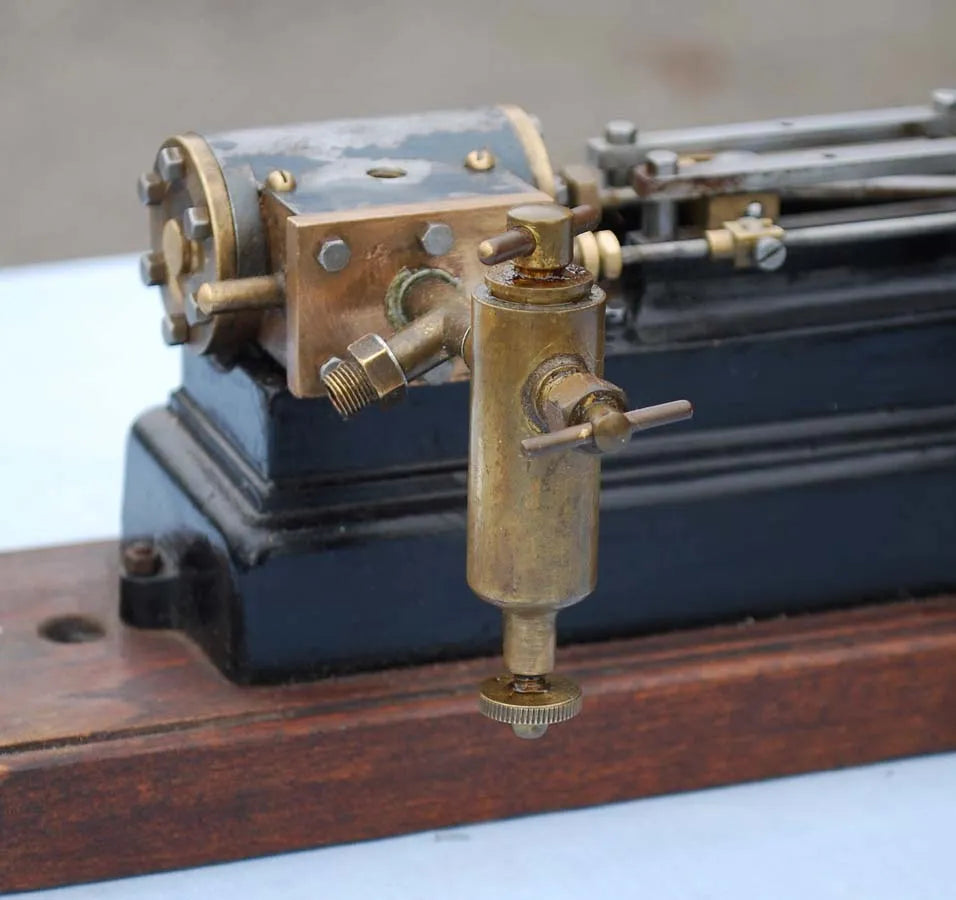 Stuart S50 engine with dynamo
