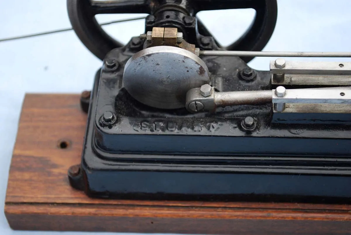 Stuart S50 engine with dynamo