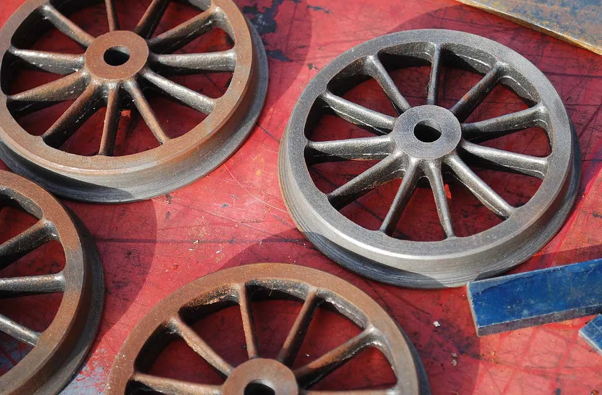 5 inch gauge part-built "Lion"