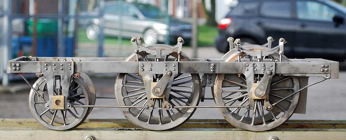 5 inch gauge part-built "Lion"