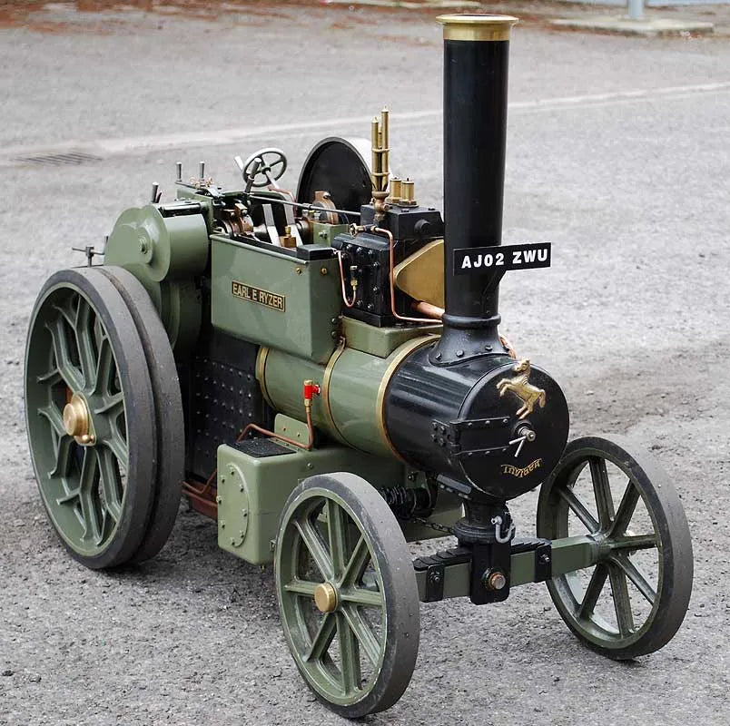 Maxitrak Aveling steam tractor