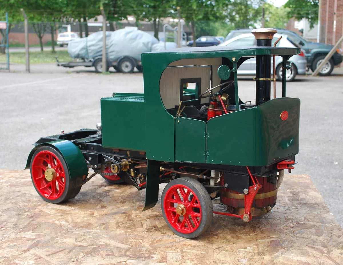 2 inch scale Clayton steam wagon