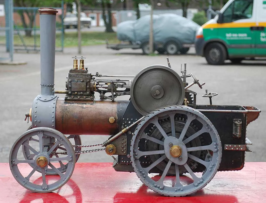 2 inch scale Ruston Proctor 3 ton steam tractor