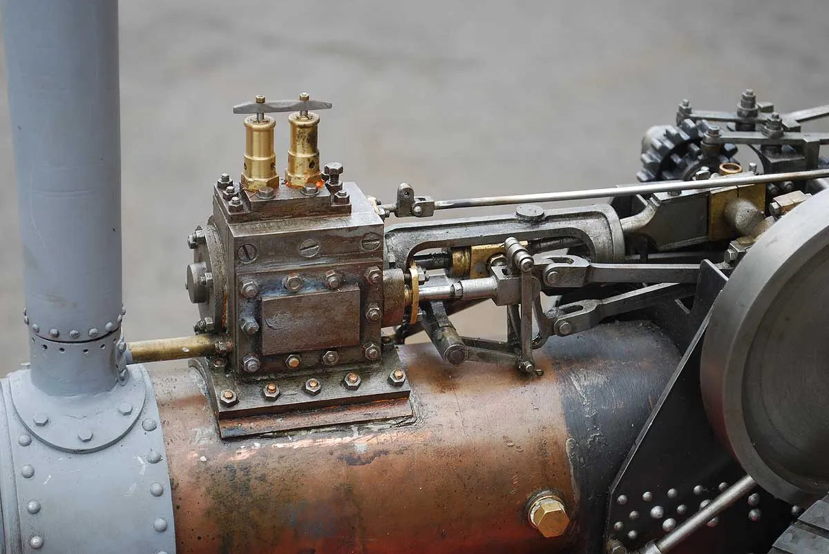 2 inch scale Ruston Proctor 3 ton steam tractor