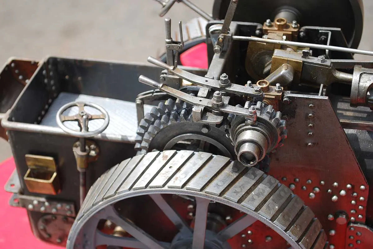 2 inch scale Ruston Proctor 3 ton steam tractor