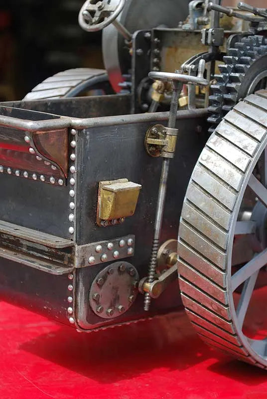 2 inch scale Ruston Proctor 3 ton steam tractor