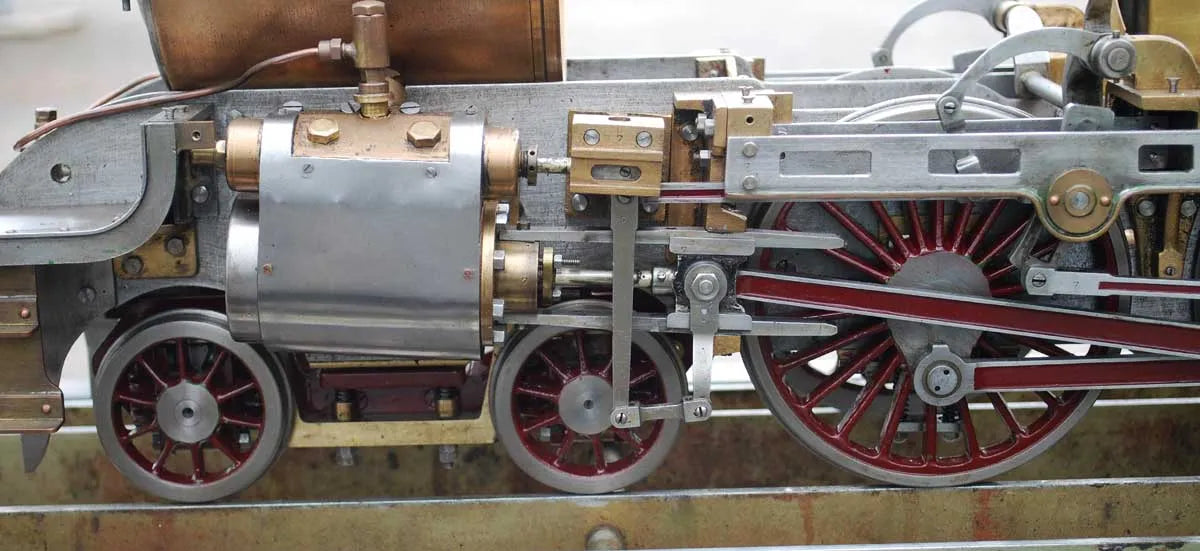 3 1/2 inch gauge 4-8-4  tank engine